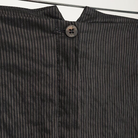 Annette Gortz Split Black Pinstripe Bubble-Hem Skirt-Pants - Picture 4 of 10